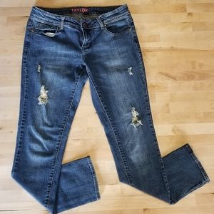 dELiA*s Taylor Ripped Distressed Skinny Jeans Sz 8